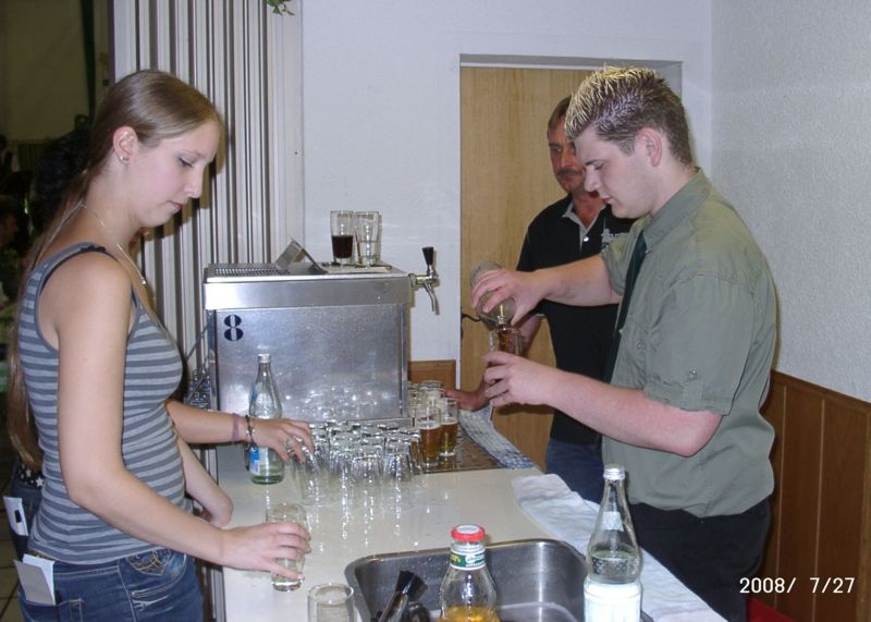 04 Beatzung der Theke 2