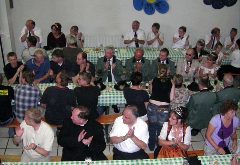 10 Volles Schuetzenhaus
