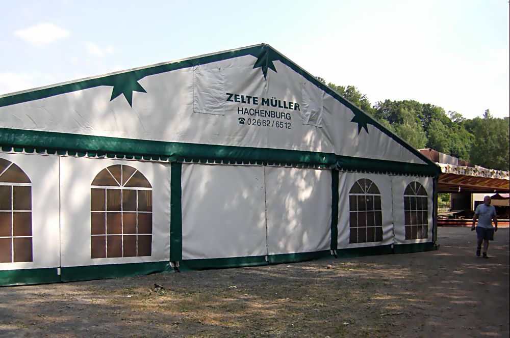 17 Zeltaufbau