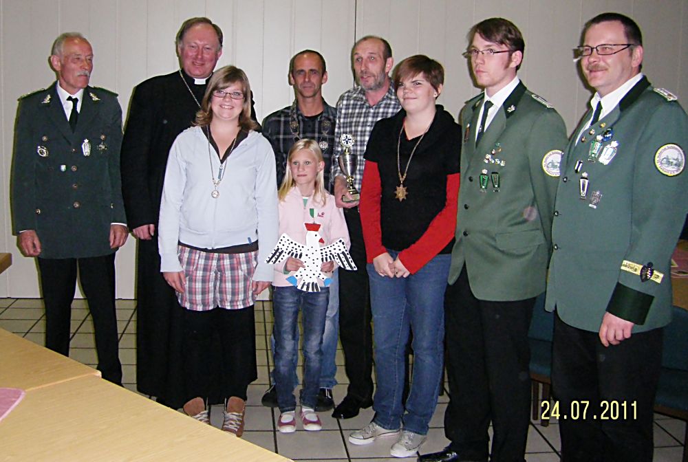 22 Majestaeten mit Praeses und Vorstand