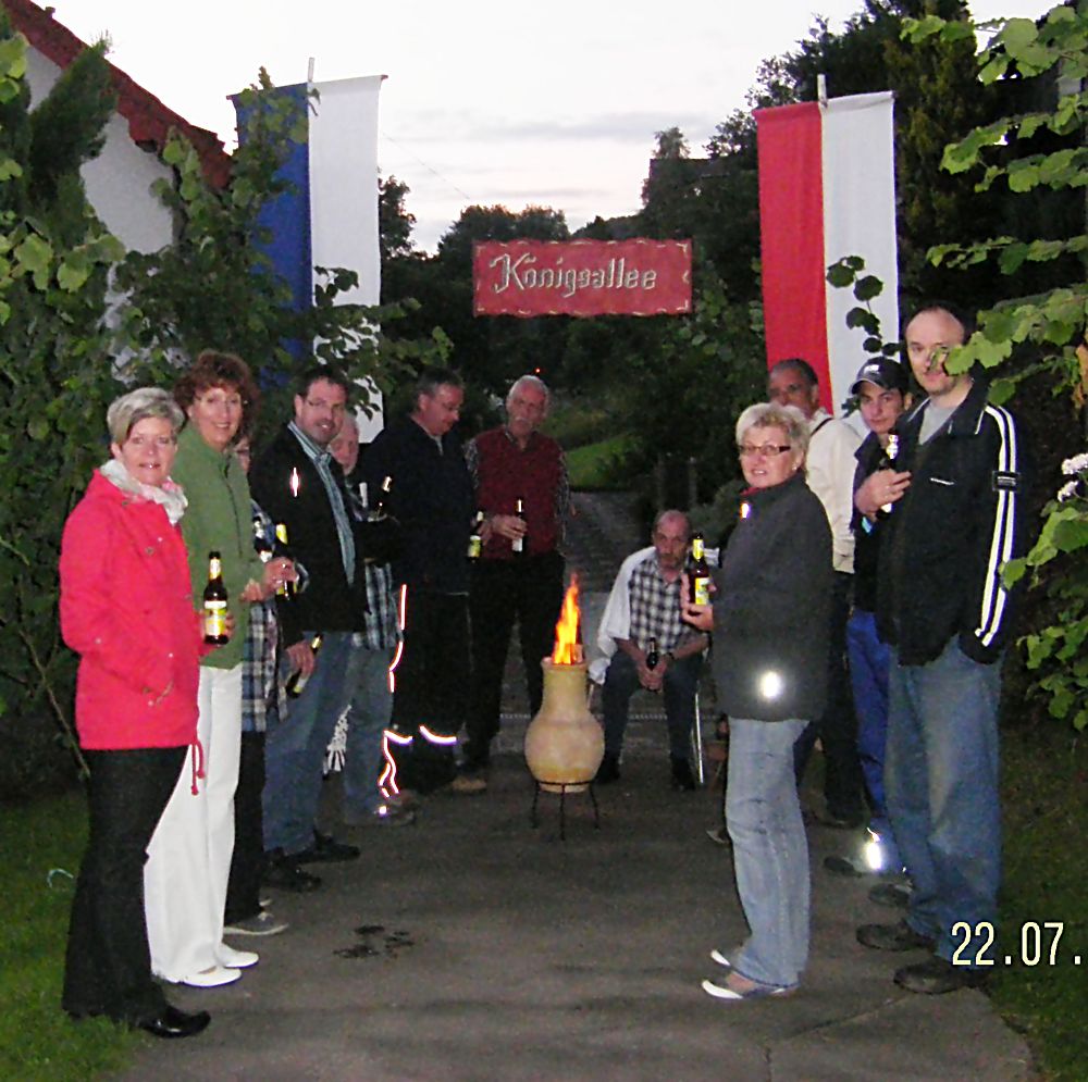 26 Bis zum spaeten Abend wurde noch gefeiert